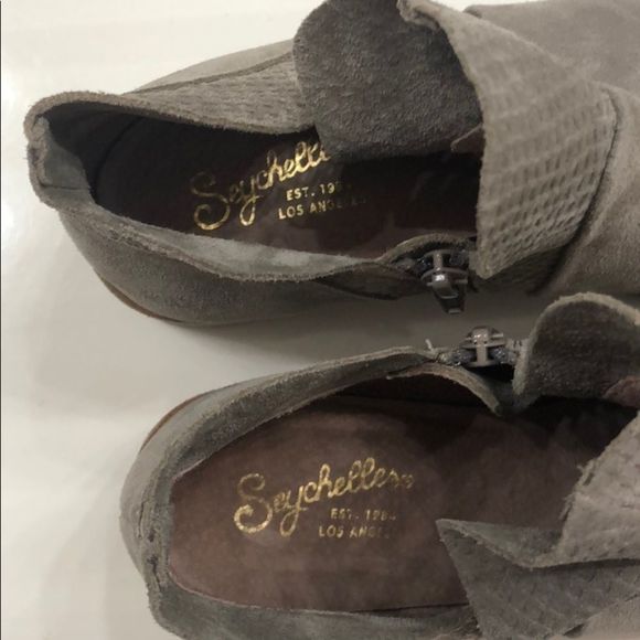 Seychelles Score Charcoal Leather Booties - Picture 11 of 12